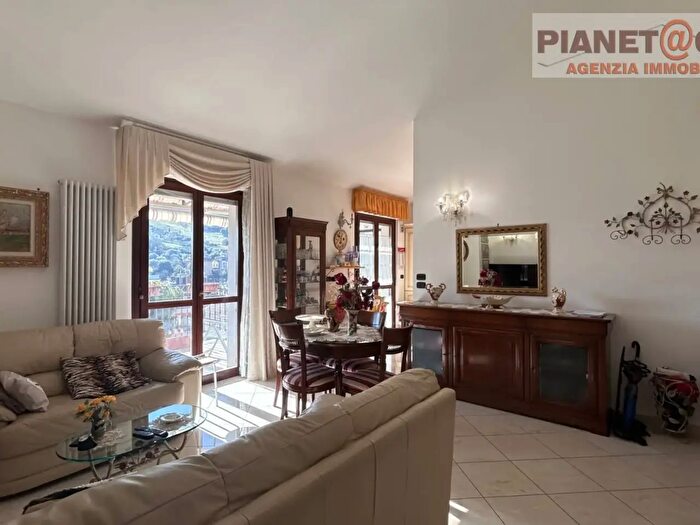 Appartamento con 5 locali in vendita in Via Manara, San Benedetto Del Tronto