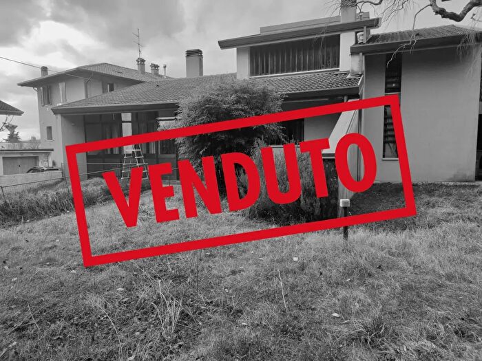 Casa con 6 locali in vendita in Spilimbergo