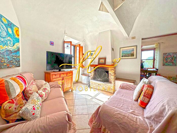 Appartamento con 5 locali in vendita in Volterra