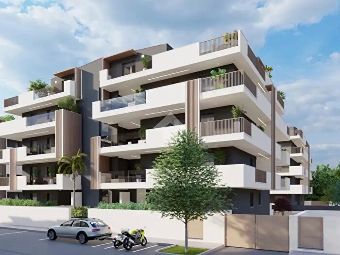 Appartamento quadrilocale in vendita in Via Nazionale, Roseto Degli Abruzzi