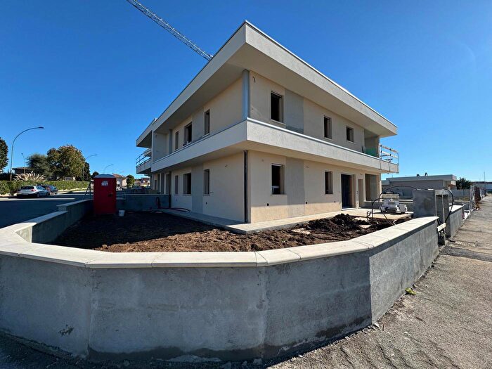 Appartamento quadrilocale in vendita in Via Pirandello, Orzinuovi