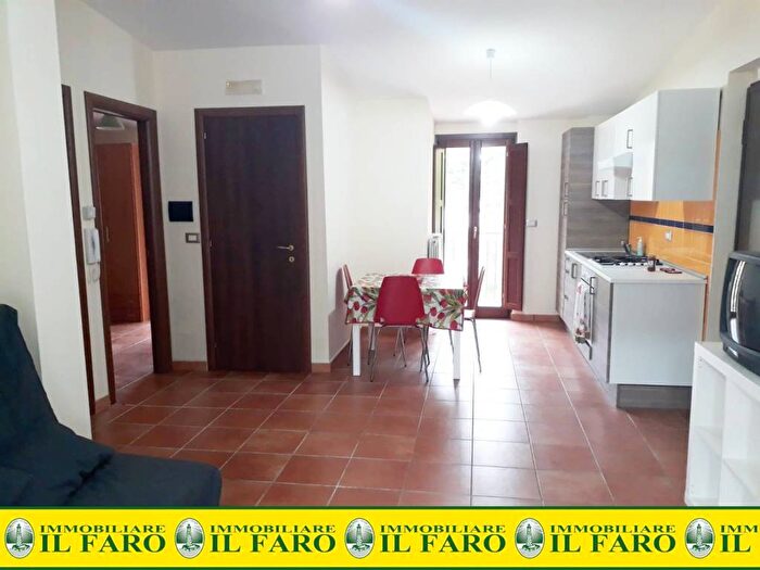 Appartamento trilocale in vendita in Via Fosso Capodacqua, Centro, Rocca Pia