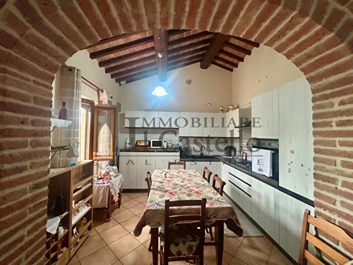 Appartamento trilocale in vendita in Mecucciami, Castiglione Del Lago