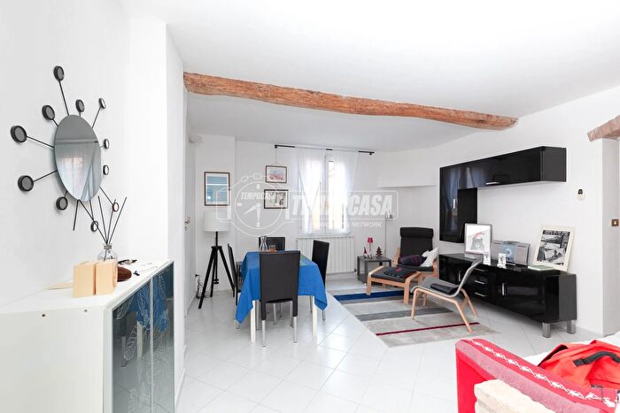 Appartamento trilocale in vendita in Piazza dei Martiri, SantAgata Bolognese