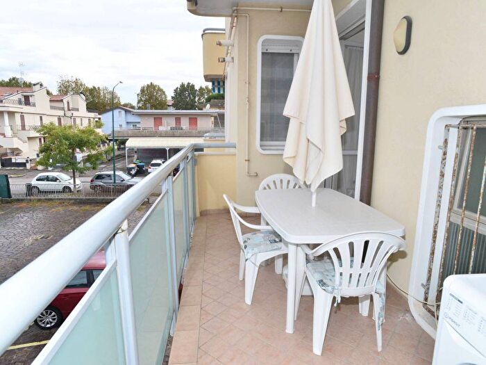 Appartamento trilocale in affitto in Viale Milano, Cesenatico Levante, Cesenatico