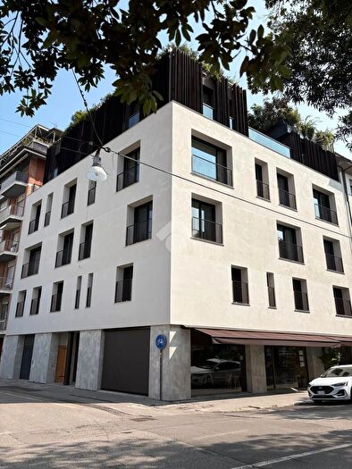 Appartamento trilocale in vendita in Via Carlo Alberto, Treviso