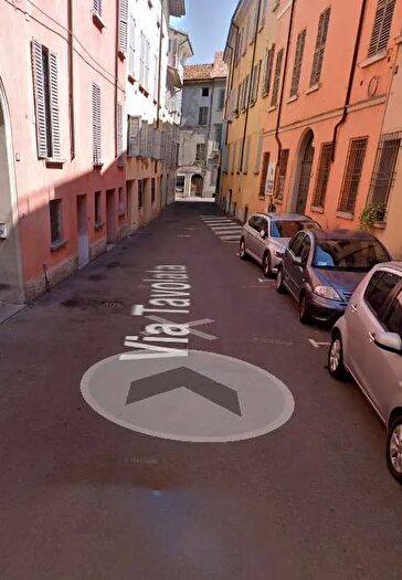 Casa con 18 locali in vendita in Reggio Emilia