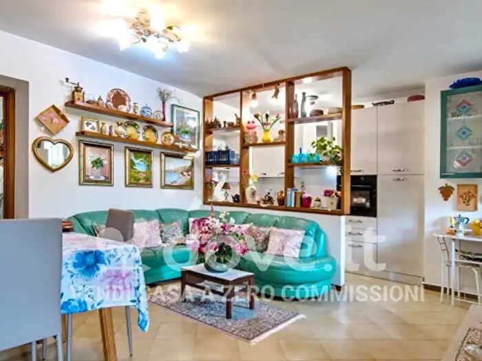 Appartamento trilocale in vendita in Via Ernesto De Angeli, Ponte Nossa