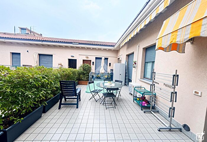 Appartamento bilocale in vendita in Via Massimo dAzeglio, Seregno