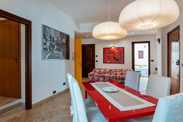 Appartamento con 6 locali in vendita in Via Luigi Sturzo, Catania