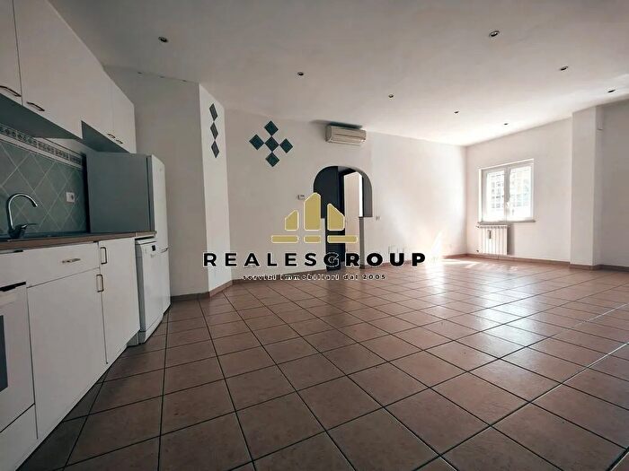 Appartamento trilocale in vendita in Via dei Colli della Farnesina Roma, Roma