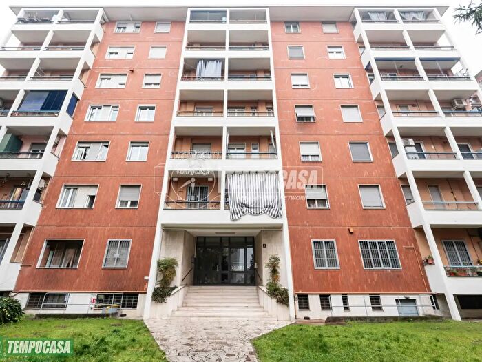 Appartamento bilocale in vendita in Via Federico Bellazzi, Milano