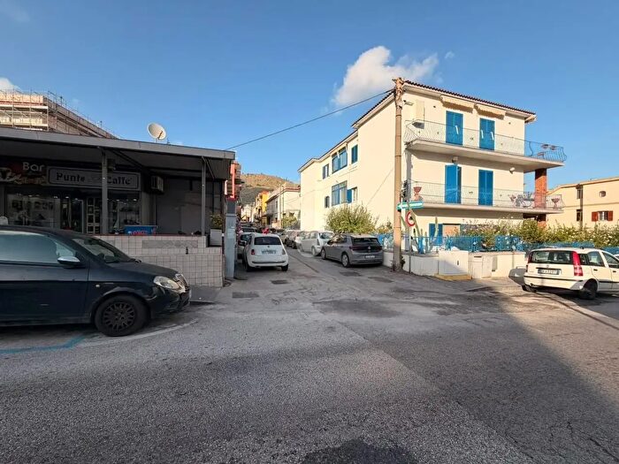 Appartamento monolocale in vendita in Traversa II Patria Montenuovo Licola, Pozzuoli
