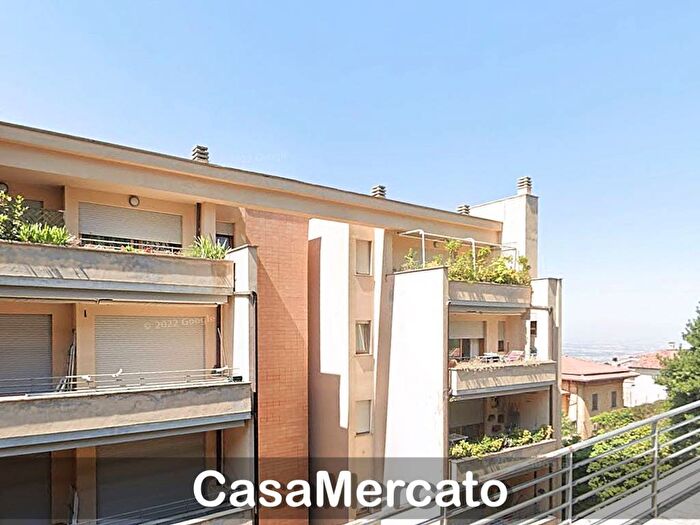 Appartamento bilocale in affitto in Via Camillo Benso di Cavour, Centro, Rocca di Papa