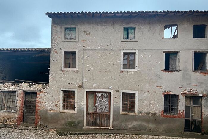 Casa quadrilocale in vendita in Via Ciman, San Giovanni Ilarione