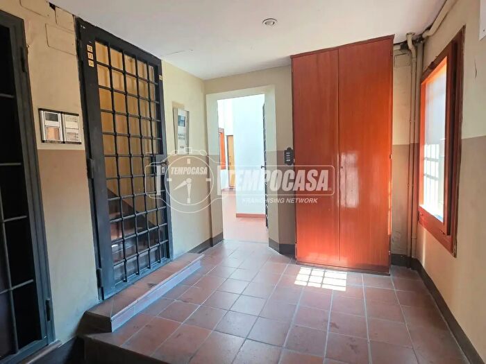 Appartamento trilocale in vendita in Via delle Belle Arti, Bologna