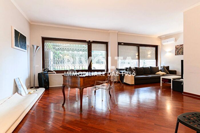 Appartamento trilocale in vendita in Via Barnaba Tortolini, Roma