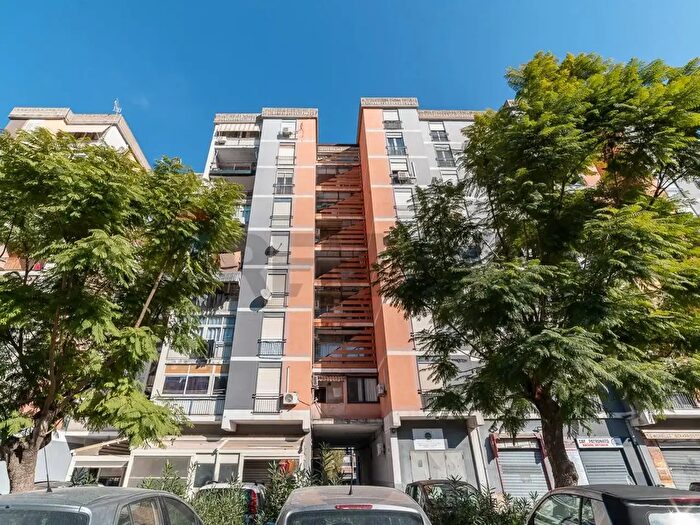 Appartamento con 5 locali in vendita in Viale Moncada, Catania