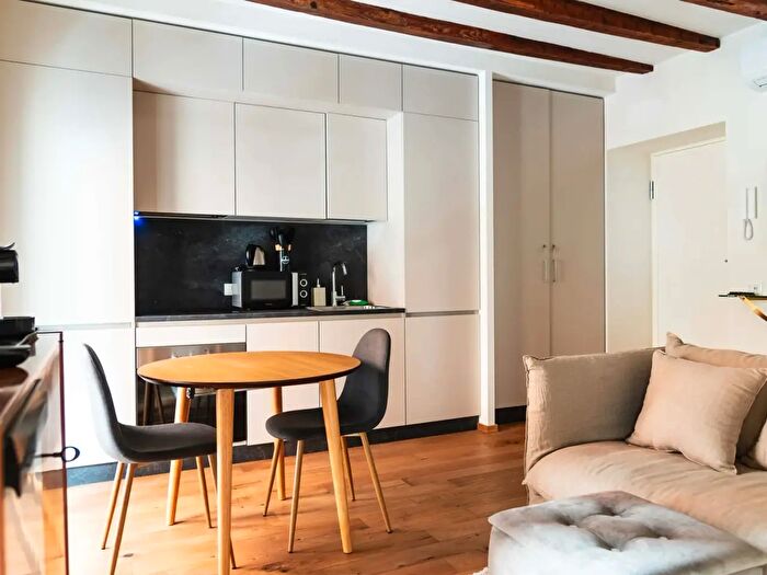 Appartamento monolocale in affitto in Via Bezzecca, Milano