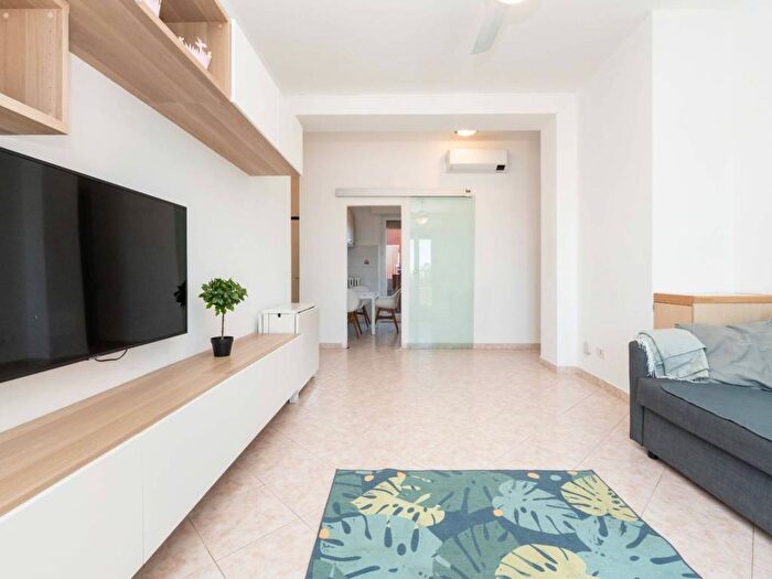 Appartamento trilocale in affitto in Via Carlo Innocenzo Frugoni, Niguarda, Milano