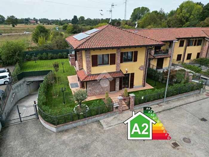 Casa con 5 locali in vendita in Strada Ca della Terra, Pavia