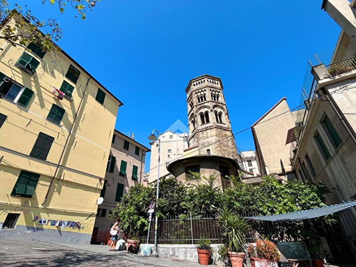 Appartamento bilocale in vendita in Vico del Teatro Nazionale, Genova