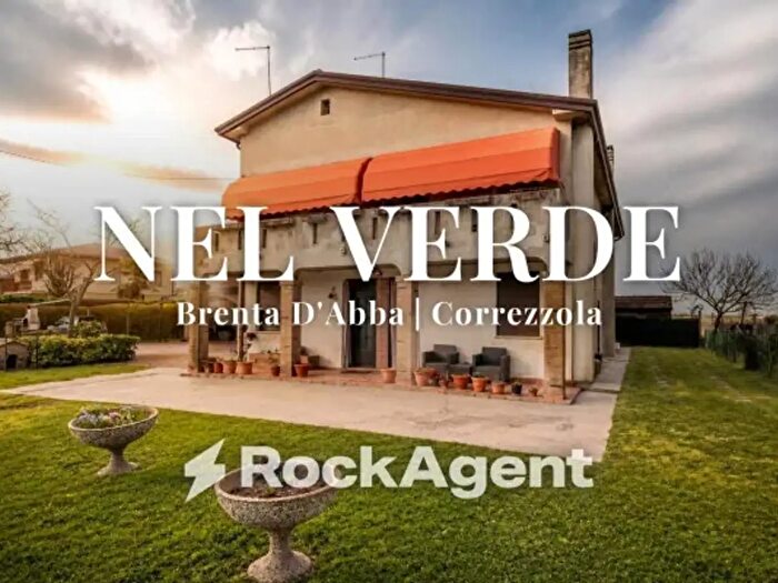 Casa con 6 locali in vendita in Via Argine Sinistro, Correzzola