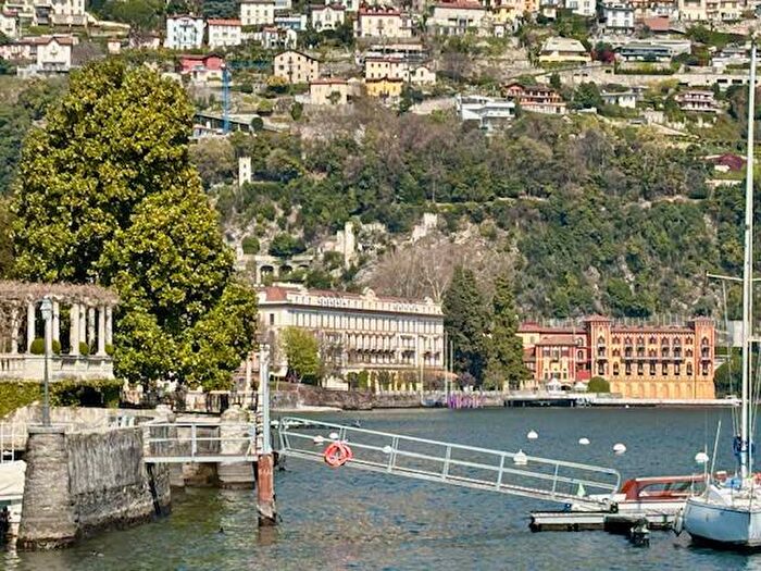 Casa trilocale in affitto in Cernobbio