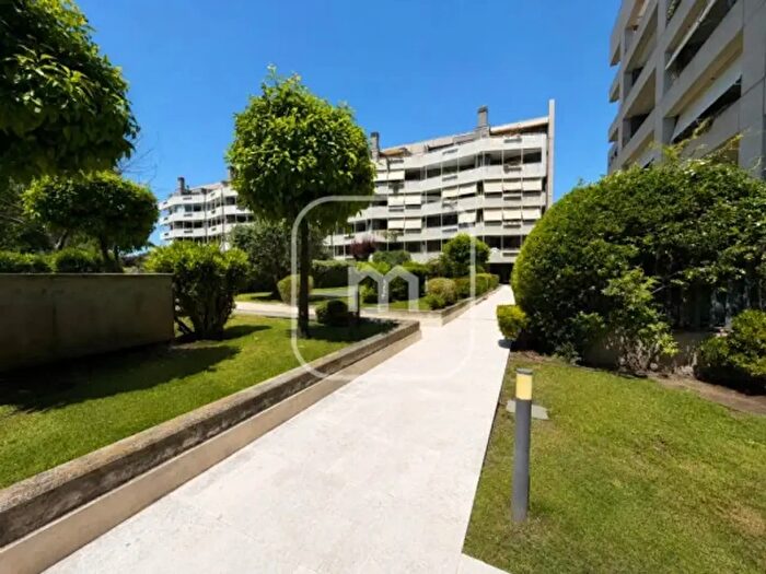 Appartamento bilocale in vendita in Via Ernesto Calindri, Roma