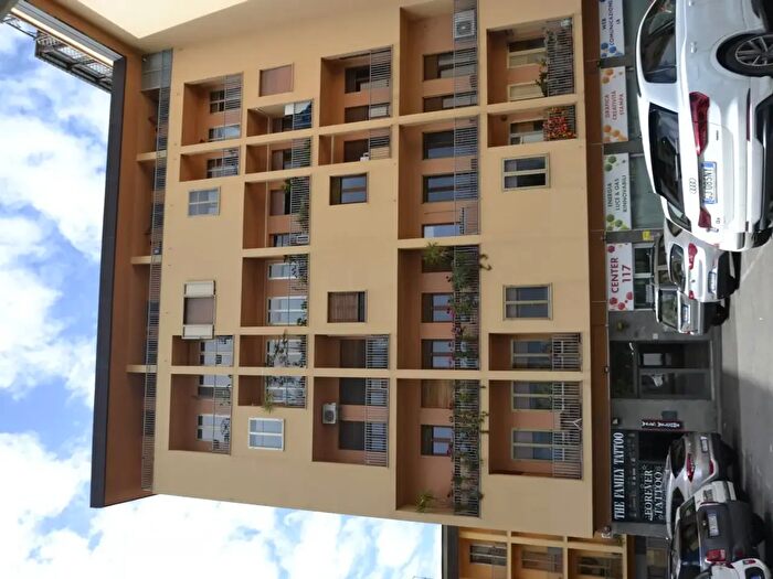 Appartamento quadrilocale in vendita in Viale Redi, Firenze