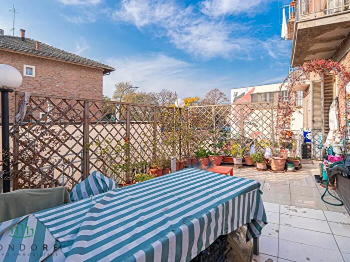 Appartamento quadrilocale in vendita in Via Francesco Primaticcio, Bologna