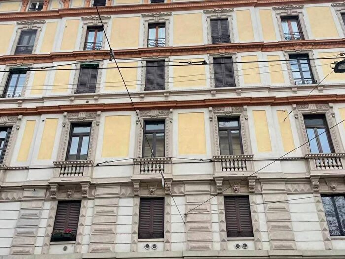 Appartamento bilocale in affitto in Via Carlo Farini, Garibaldi Corso Como, Milano