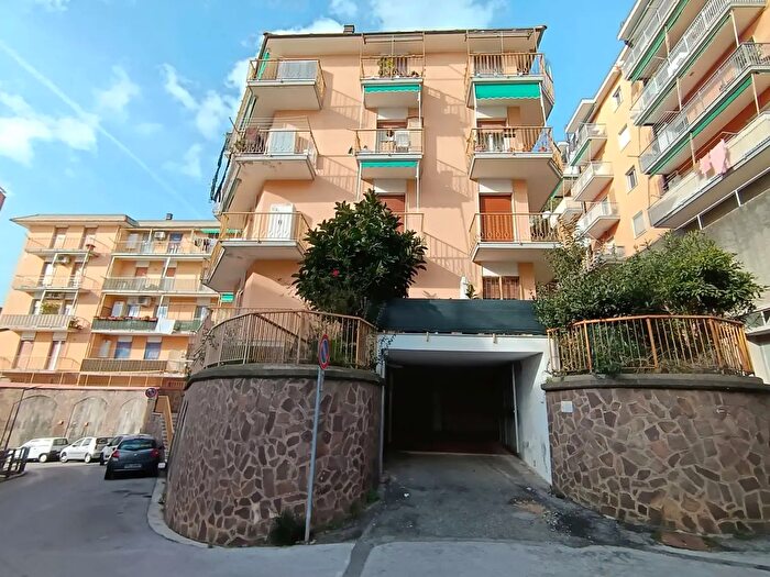 Appartamento con 5 locali in vendita in Via Belvedere, Cogoleto