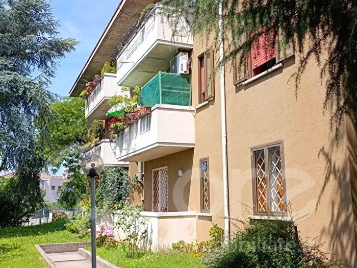 Appartamento con 5 locali in vendita in Via Siracusa, Udine