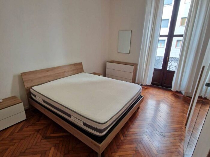 Appartamento trilocale in affitto in Via Nino Oxilia, Pasteur, Milano