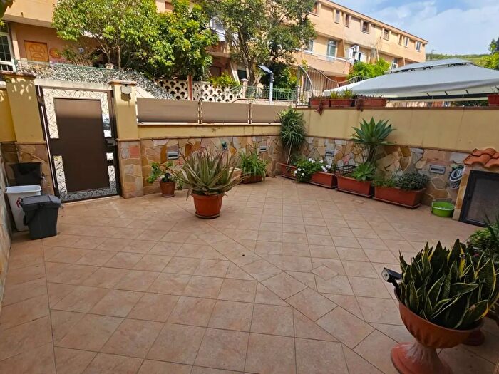 Casa con 5 locali in vendita in Viale Cassiodoro, Catanzaro