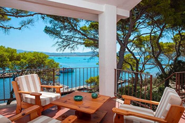 Casa con 6 locali in vendita in SantAnna Arresi