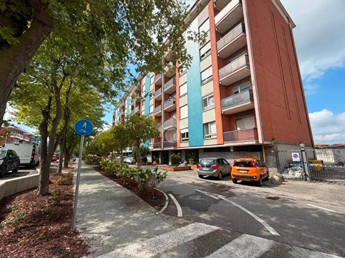 Appartamento quadrilocale in vendita in Viale Po, Crescentino