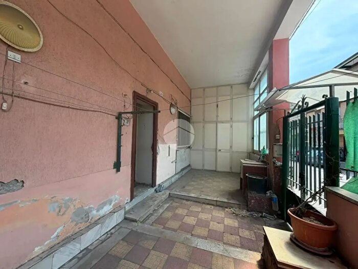 Appartamento trilocale in vendita in Via Giuseppe Garibaldi, Arzano