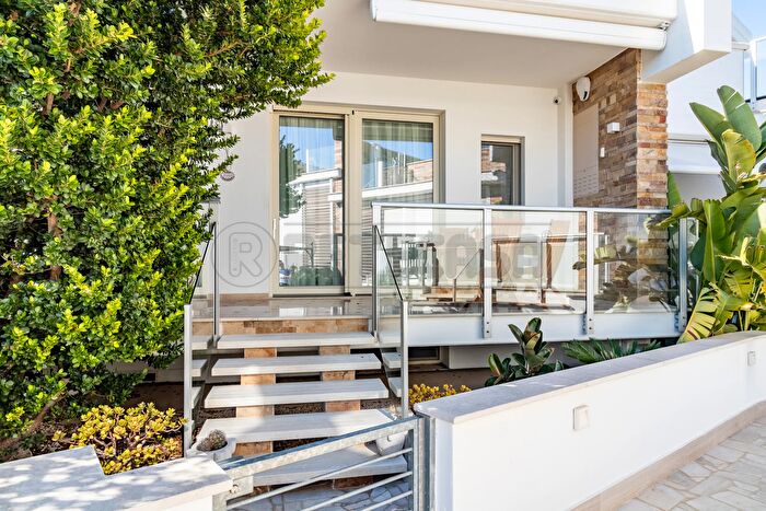 Casa trilocale in vendita in Via l di Molfetta, Bisceglie