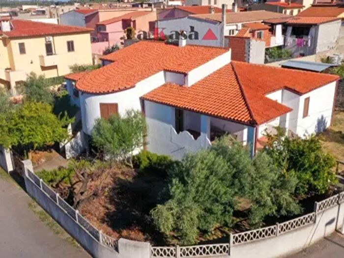 Casa con 5 locali in vendita in Via Tempio, Torpe