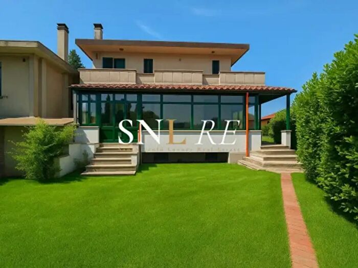 Appartamento con 5 locali in vendita in Viuzzo San Felice a Ema, Firenze
