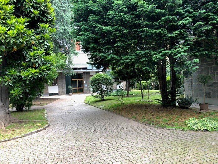 Appartamento bilocale in affitto in Via Lario, Zara, Milano