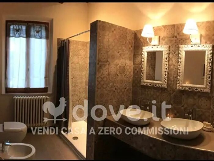 Appartamento con 5 locali in vendita in Via Piave, Montalcino