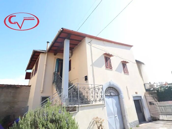 Casa trilocale in vendita in Levanella, Montevarchi