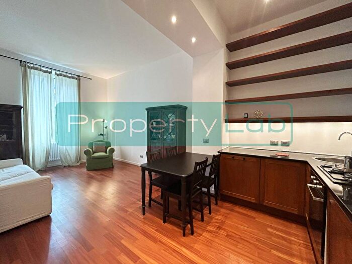 Appartamento bilocale in affitto in Via Antonio Pollaiuolo, Isola, Milano