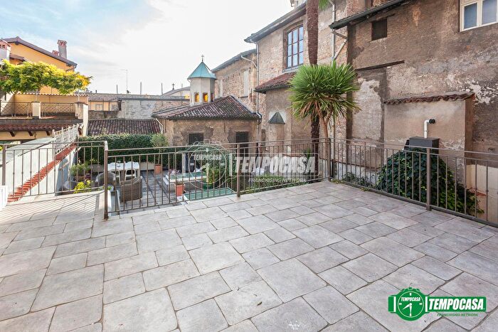 Appartamento trilocale in vendita in Via San Bernardino, Bergamo