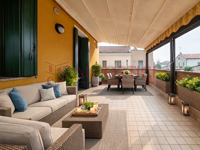 Appartamento con 5 locali in vendita in Via Gabriele dAnnunzio, Piove Di Sacco