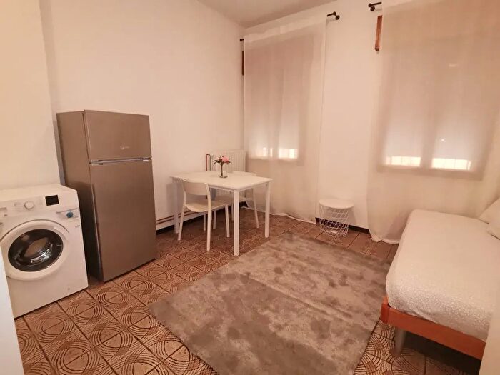 Appartamento monolocale in affitto in Via del Santo, Padova