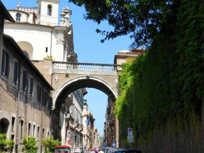 Appartamento bilocale in affitto in Via Giulia, Roma